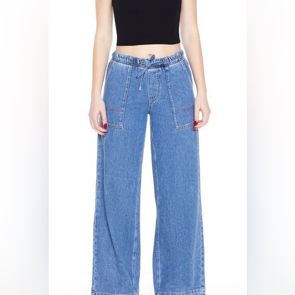 Forever 21 denim jeans - Picture 2 of 6